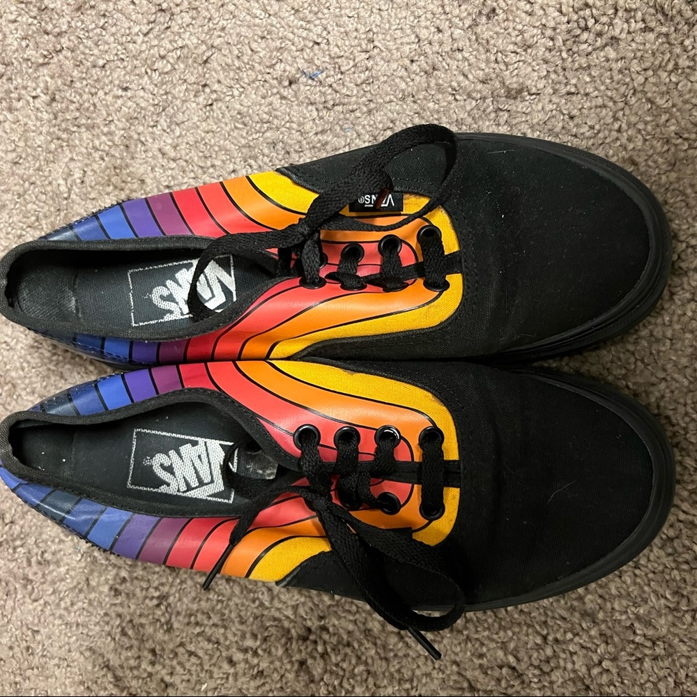Vans colorful good condition Men size 6 women 7.5